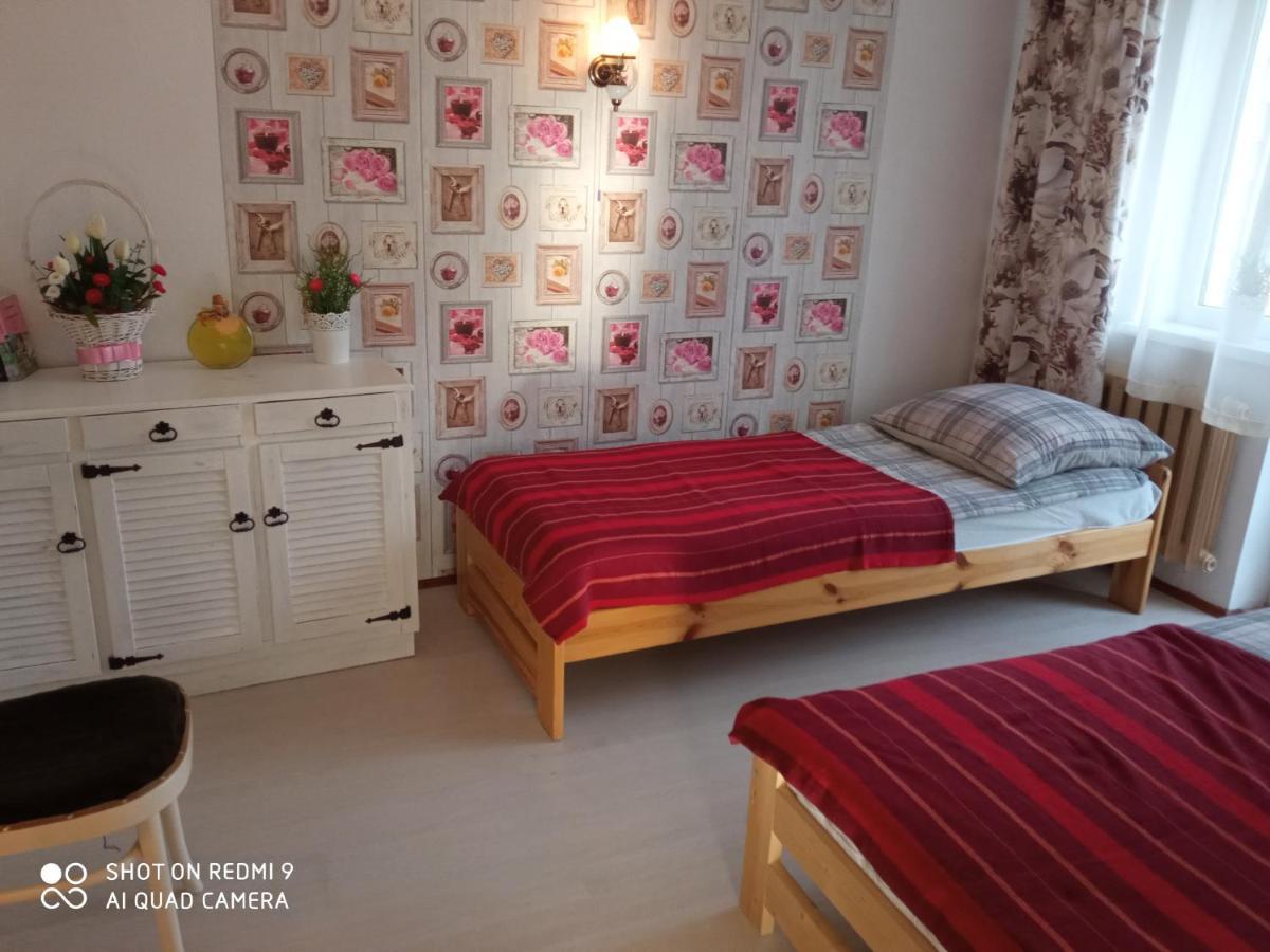 Domek i Apartamenty Stokrotka Krynica-Zdrój Exteriör bild